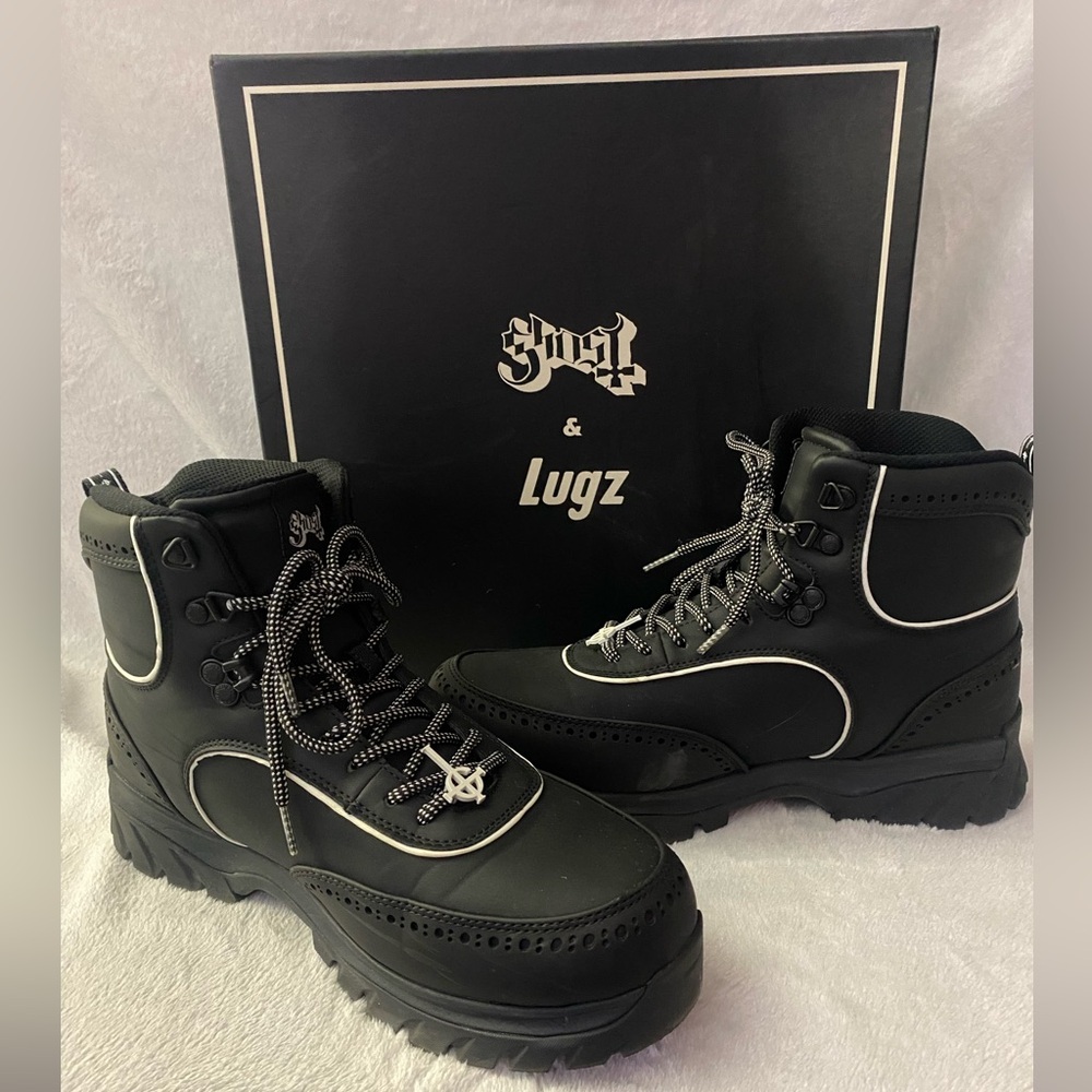 Lugz Black Men’s Lace-Up Platform Boots with Contrast Trim